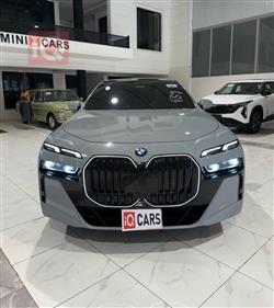 بي ام دبليو الفئة 7